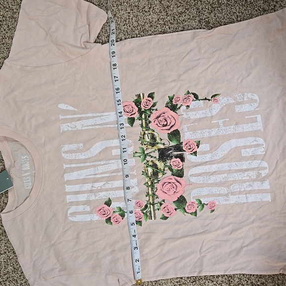 Pink Guns N' Roses Graphic T-Shirt - Picture 2 of 3